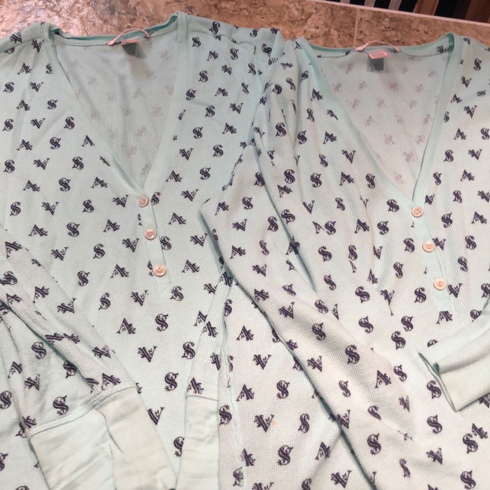 Victoria Secret Sleep Set - Picture 5 of 7